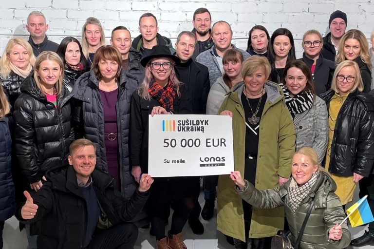 Šeimos verslas iš Jonavos skyrė daugiau nei 100 tūkst. eurų paramą Ukrainai